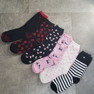 6 pairs of Kate Spade crew socks